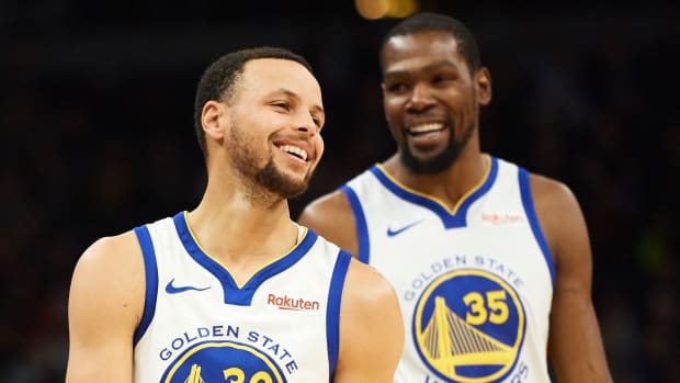 stephen_curry_warriors_.jpg